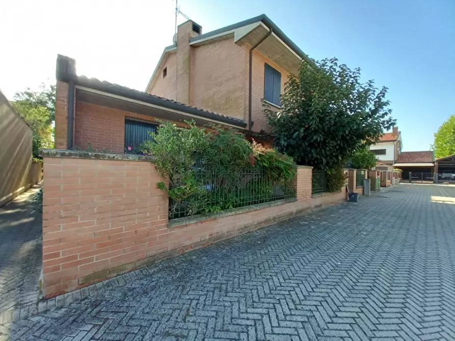 Immagine 16 di Villetta a schiera in vendita  in via pasolini a San Giorgio Di Piano