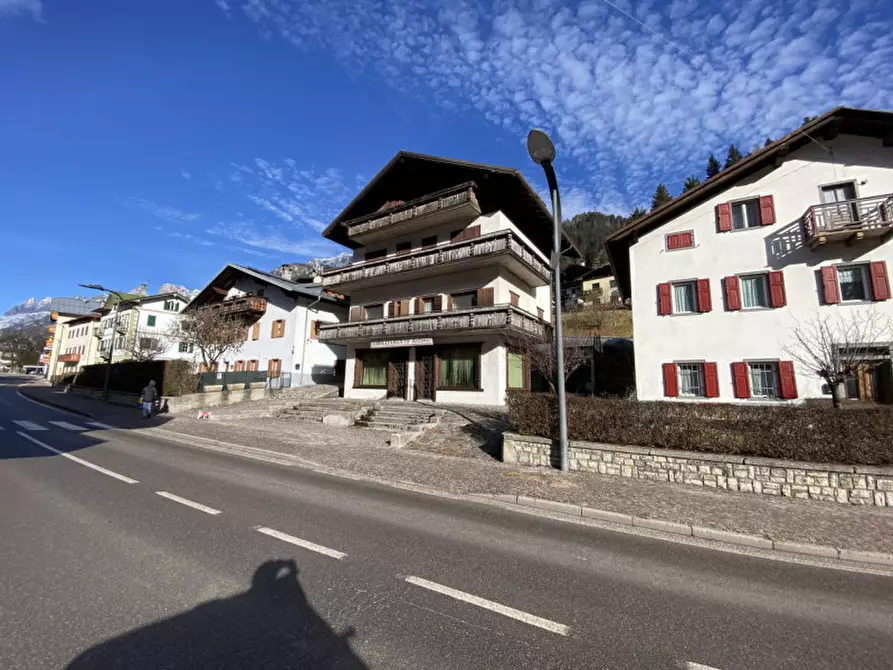 Immagine 2 di Palazzo in vendita  in Via Unione a Auronzo Di Cadore