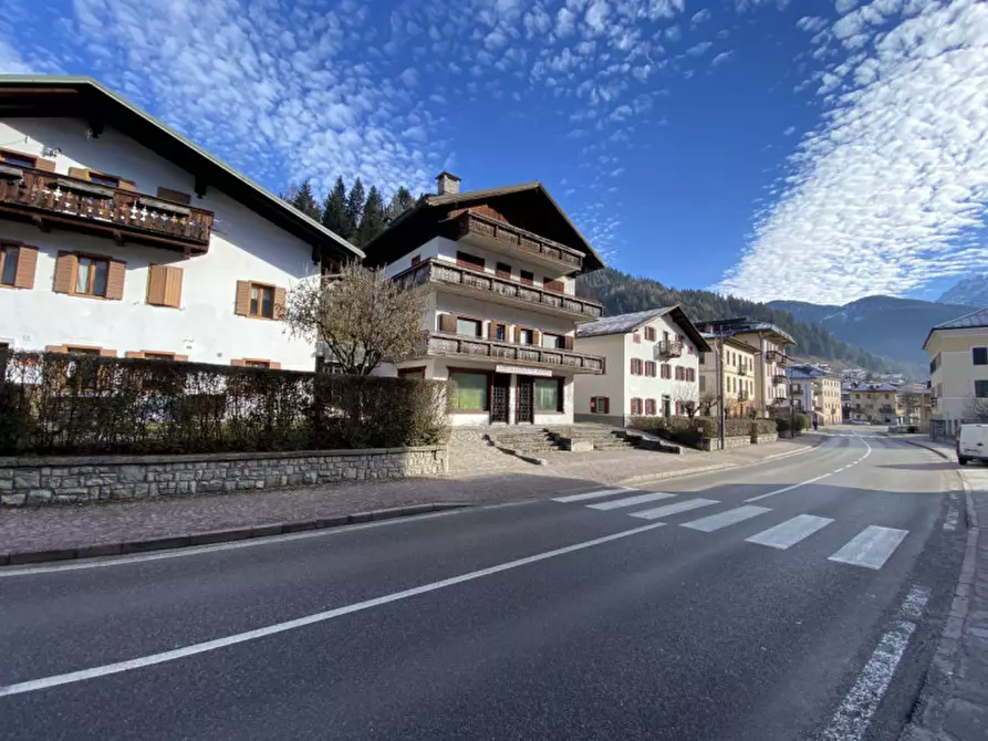 Immagine 4 di Palazzo in vendita  in Via Unione a Auronzo Di Cadore