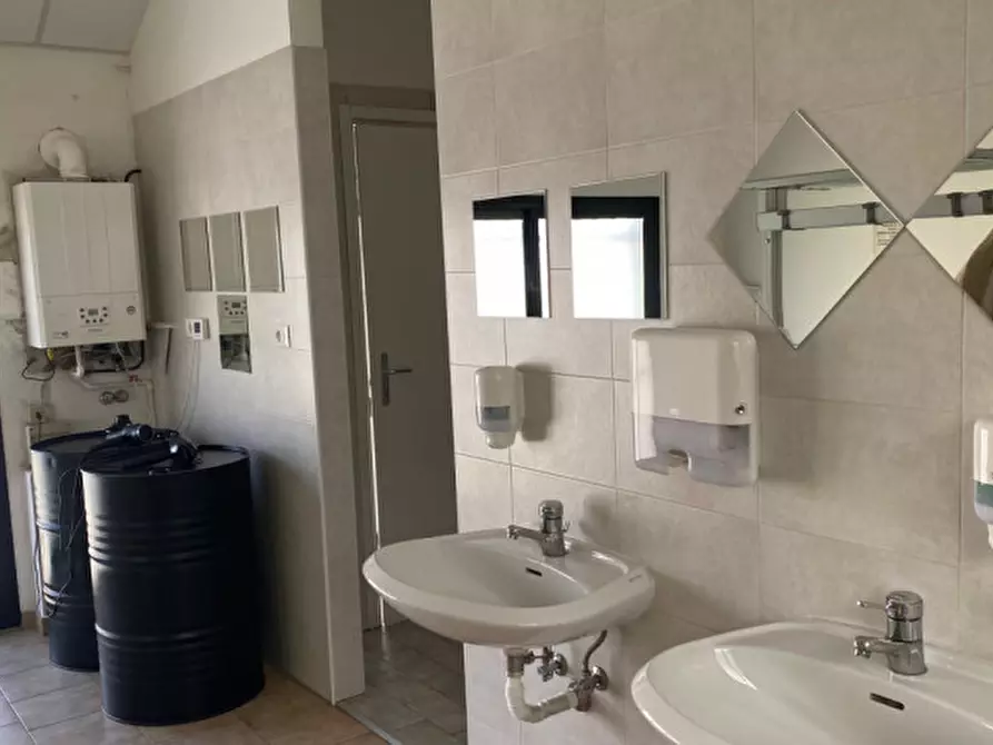 Immagine 21 di Capannone industriale in vendita  in Via I maggio a Sasso Marconi