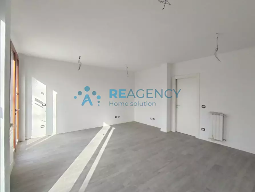 Immagine 4 di Appartamento in vendita  in Via del Castello a Signa