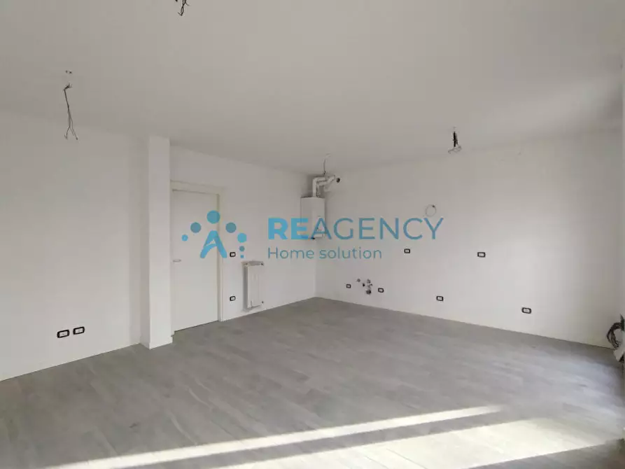 Immagine 6 di Appartamento in vendita  in Via del Castello a Signa