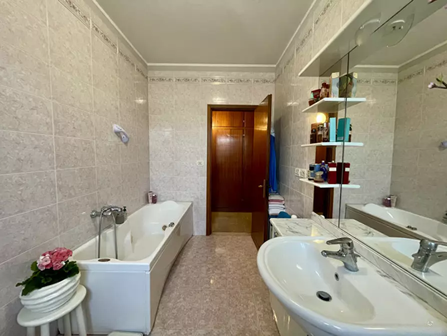 Immagine 18 di Appartamento in vendita  a Padova