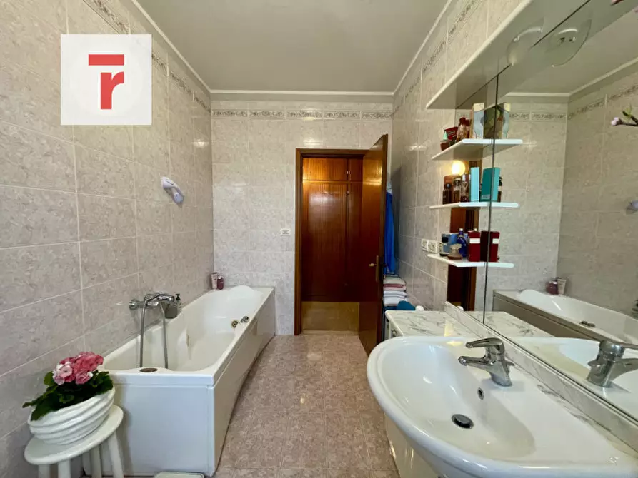 Immagine 18 di Appartamento in vendita  a Padova