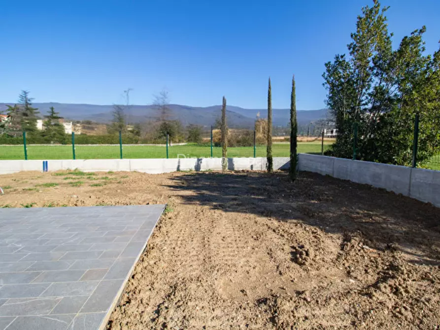 Immagine 4 di Appartamento in vendita  a Prato