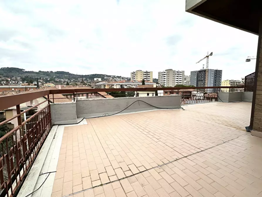 Immagine 29 di Attico in vendita  a Perugia