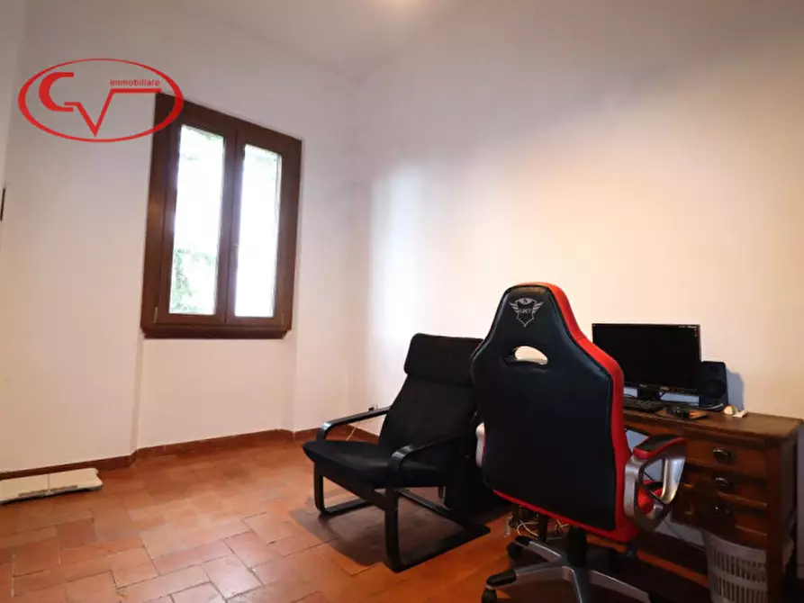 Immagine 21 di Villa in vendita  in Mercatale a Montevarchi