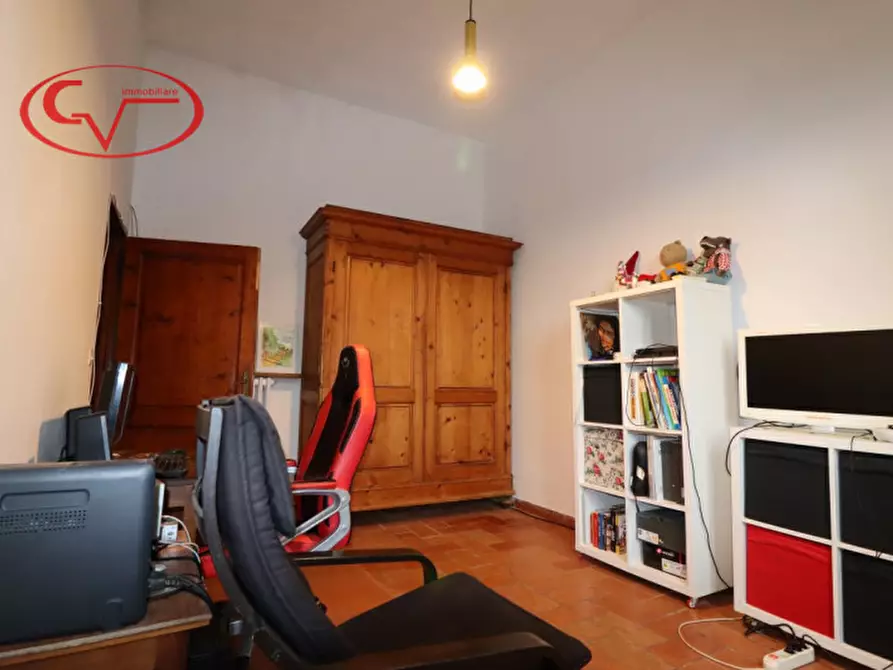 Immagine 22 di Villa in vendita  in Mercatale a Montevarchi