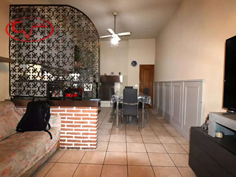 Immagine 2 di Villetta a schiera in vendita  in Mercatale Valdarno a Montevarchi