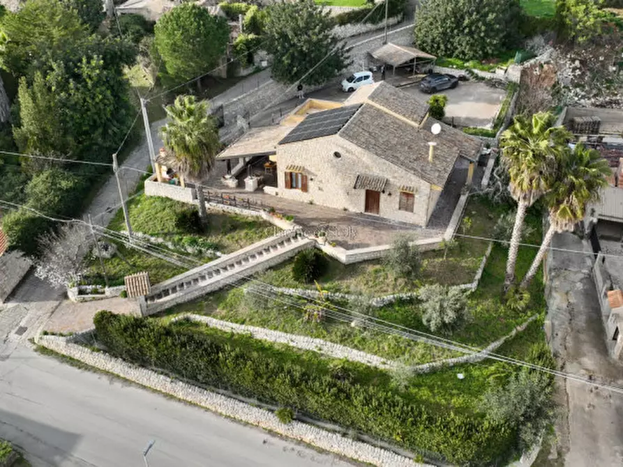 Immagine 9 di Casa indipendente in vendita  a Modica