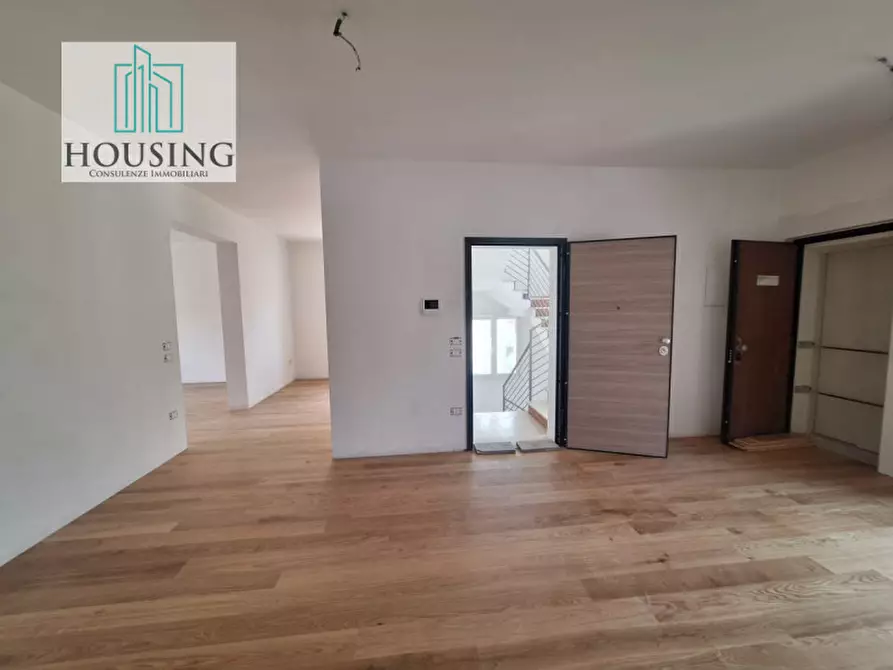 Immagine 5 di Appartamento in vendita  in via petrarca a Abano Terme