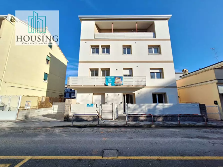 Immagine 22 di Appartamento in vendita  in via petrarca a Abano Terme