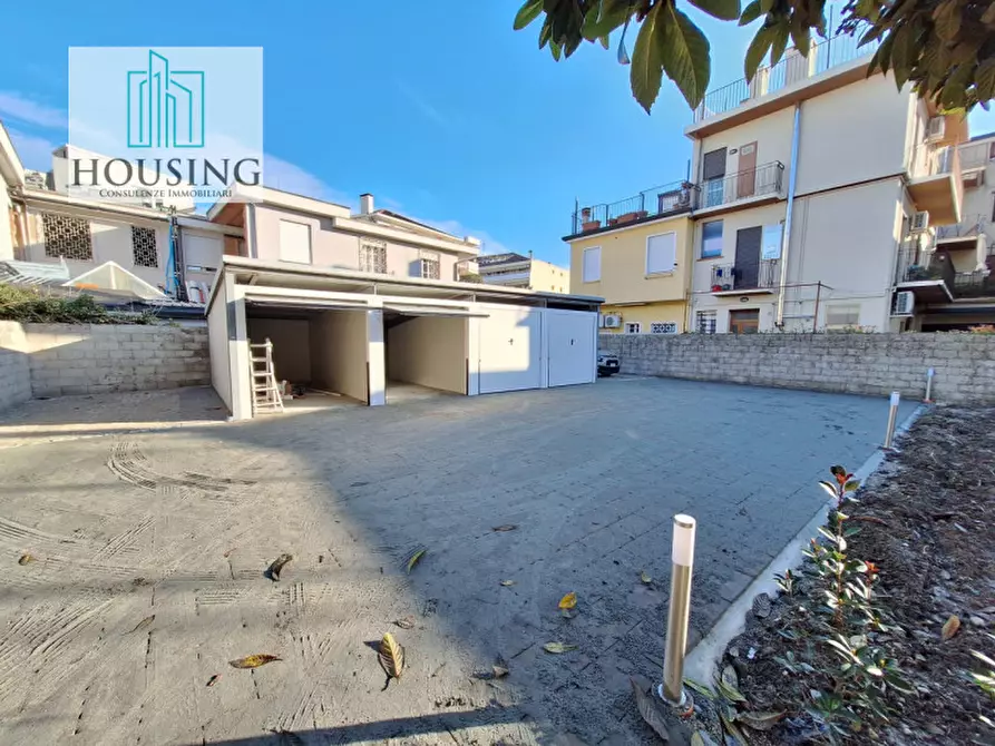 Immagine 29 di Appartamento in vendita  in via petrarca a Abano Terme