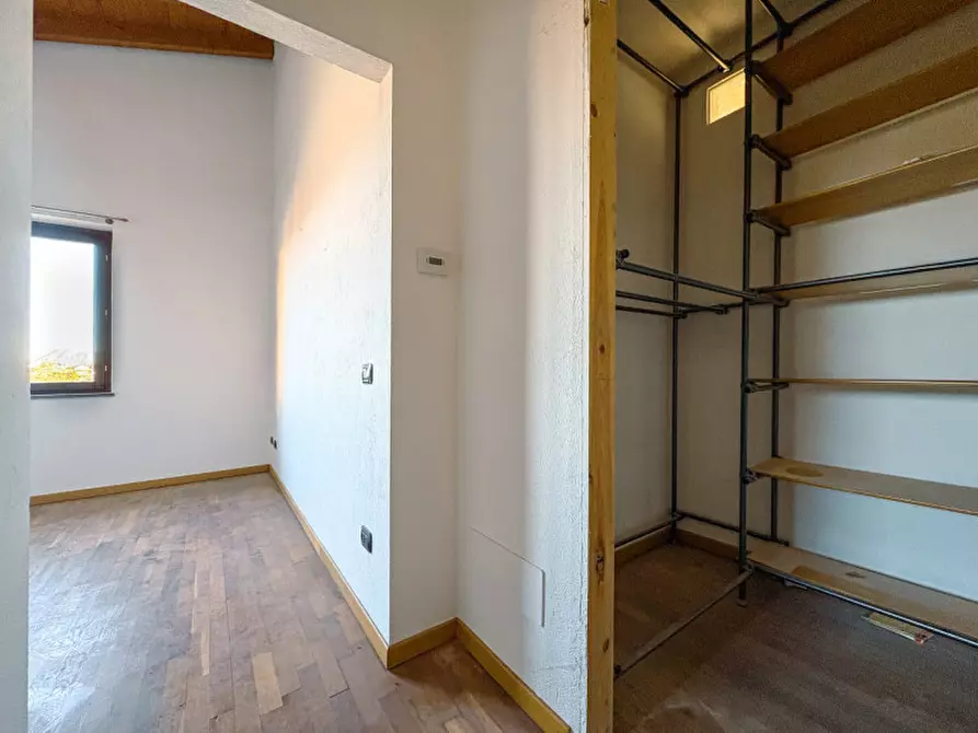 Immagine 10 di Casa indipendente in vendita  in via monte rosa. 5 a Agrate Conturbia