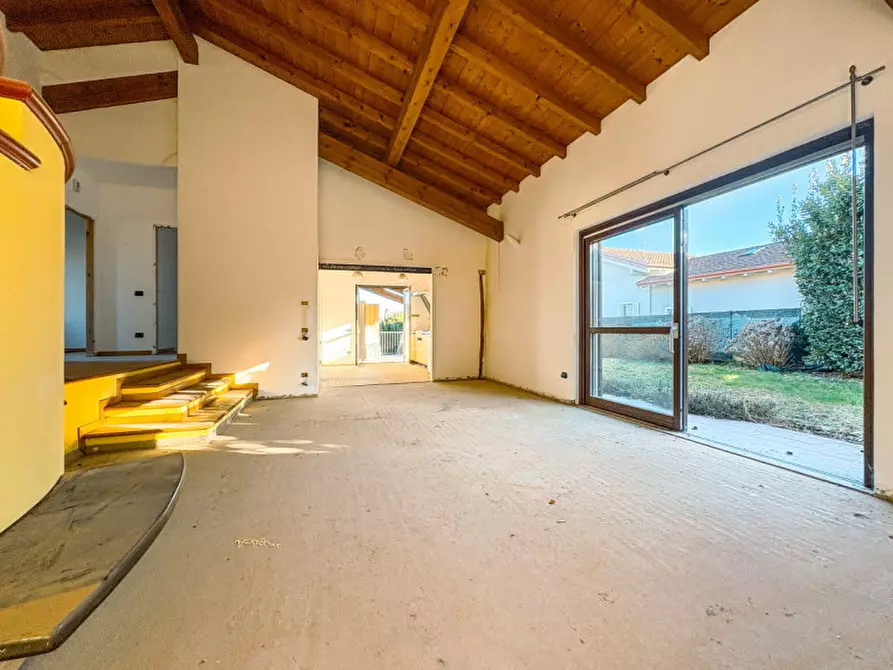 Immagine 21 di Casa indipendente in vendita  in via monte rosa. 5 a Agrate Conturbia