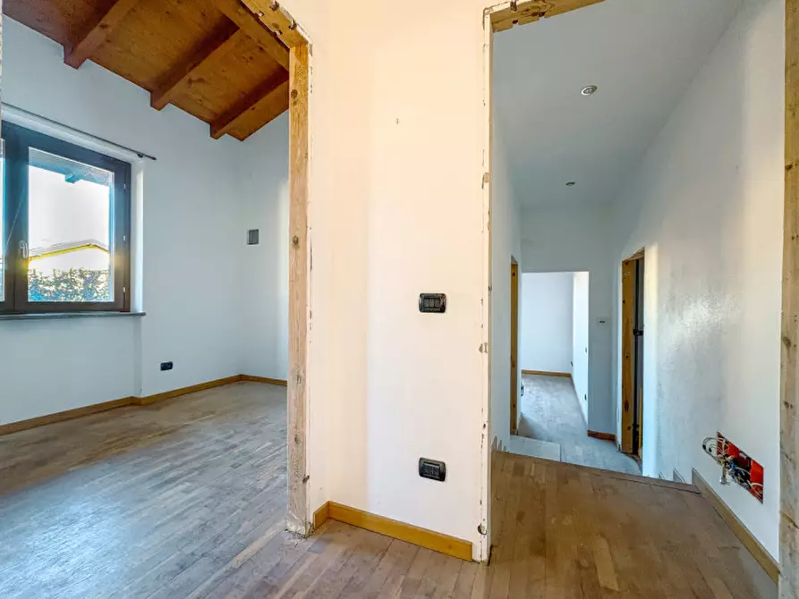 Immagine 24 di Casa indipendente in vendita  in via monte rosa. 5 a Agrate Conturbia