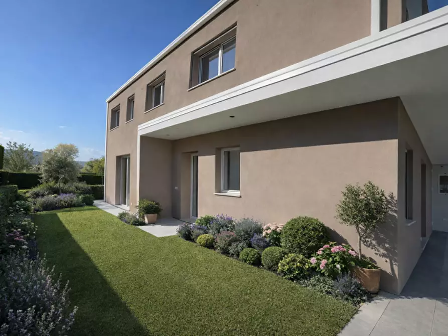 Immagine 2 di Casa bifamiliare in vendita  in Via S. Freud a Montegrotto Terme