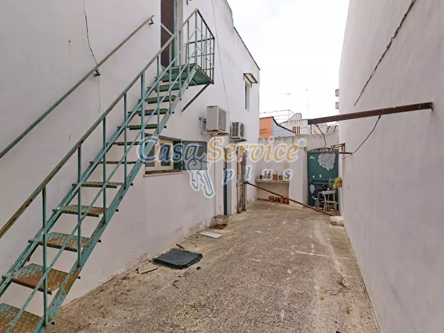 Immagine 31 di Casa indipendente in vendita  in Via Roma a Sannicola