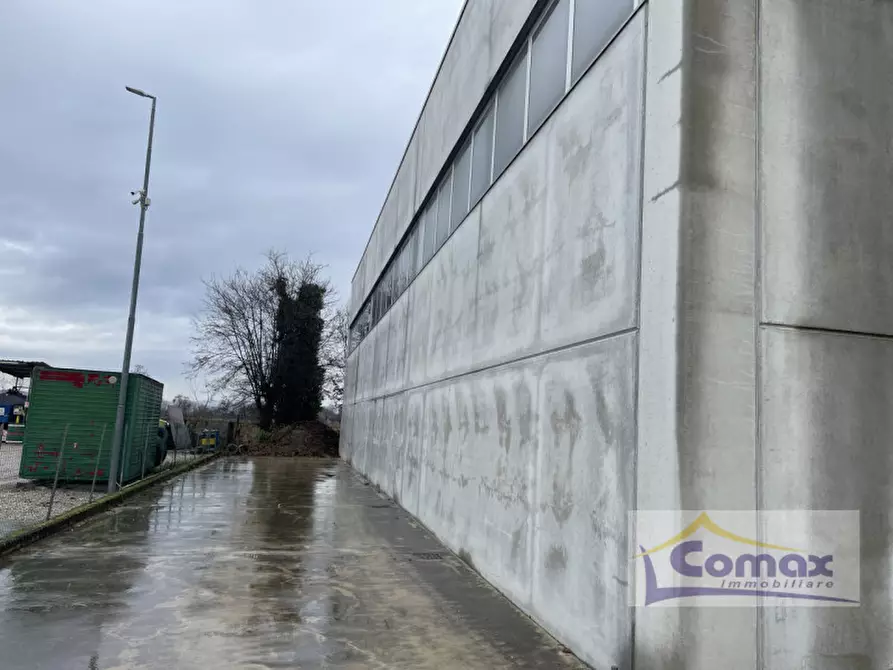 Immagine 1 di Capannone industriale in vendita  in Via Albettoniera a Rovolon