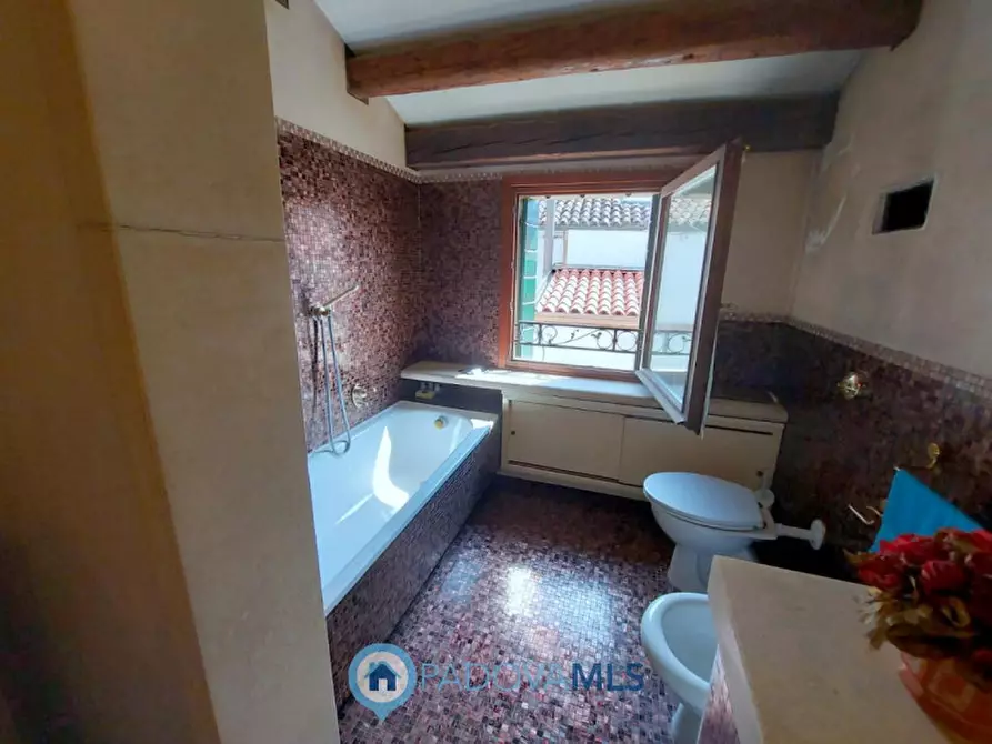 Immagine 9 di Palazzo in vendita  in VIA SAVONAROLA a Padova