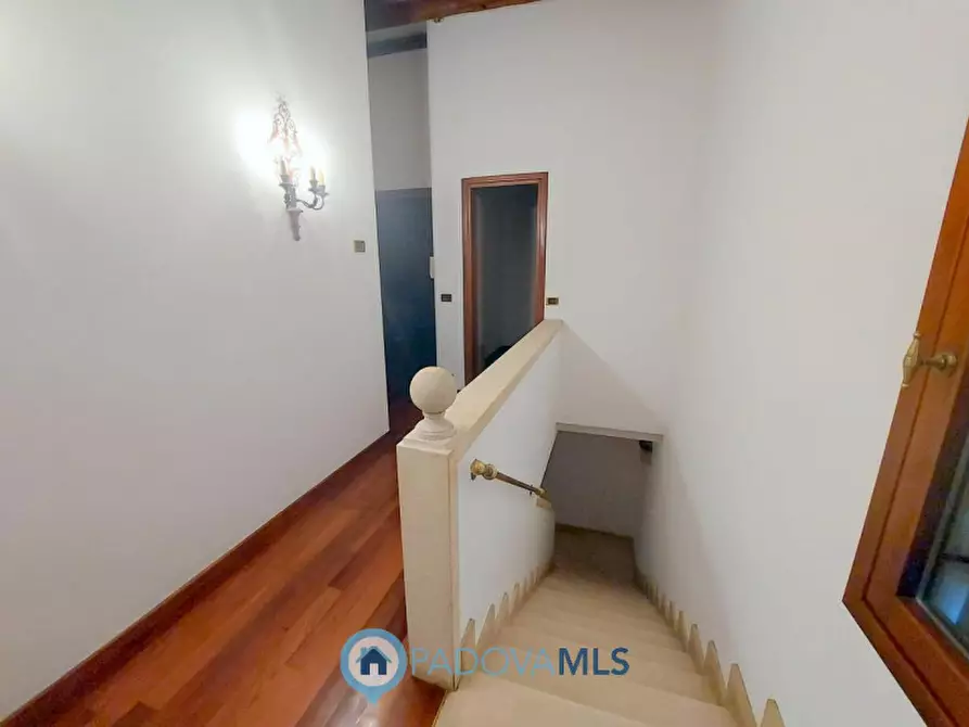 Immagine 21 di Palazzo in vendita  in VIA SAVONAROLA a Padova