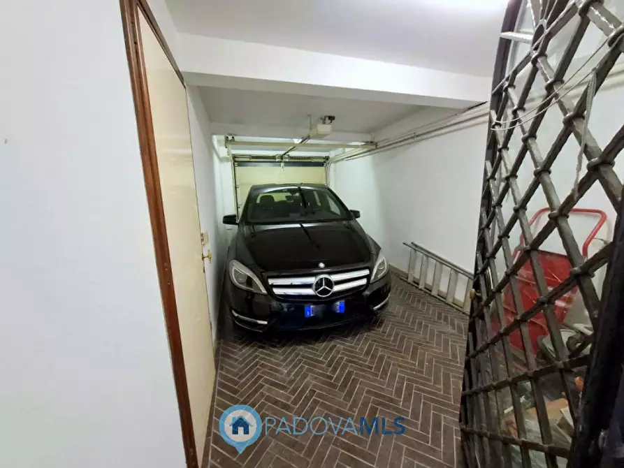 Immagine 28 di Palazzo in vendita  in VIA SAVONAROLA a Padova