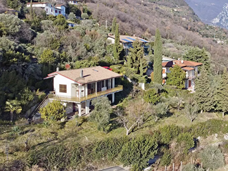 Immagine 6 di Villa in vendita  in Loc. Scarpera SNC a Toscolano-Maderno