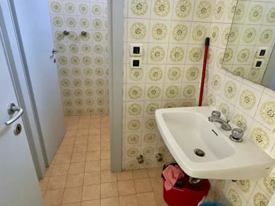 Immagine 4 di Negozio in vendita  in via della provvidenza a Rubano