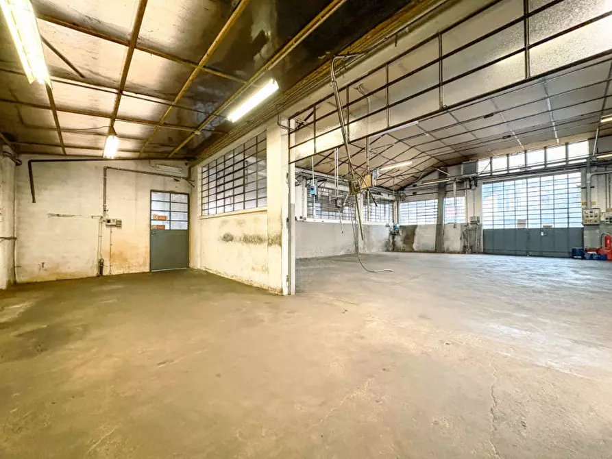 Immagine 22 di Capannone industriale in vendita  in via roccolo 7/9 a San Maurizio D'opaglio