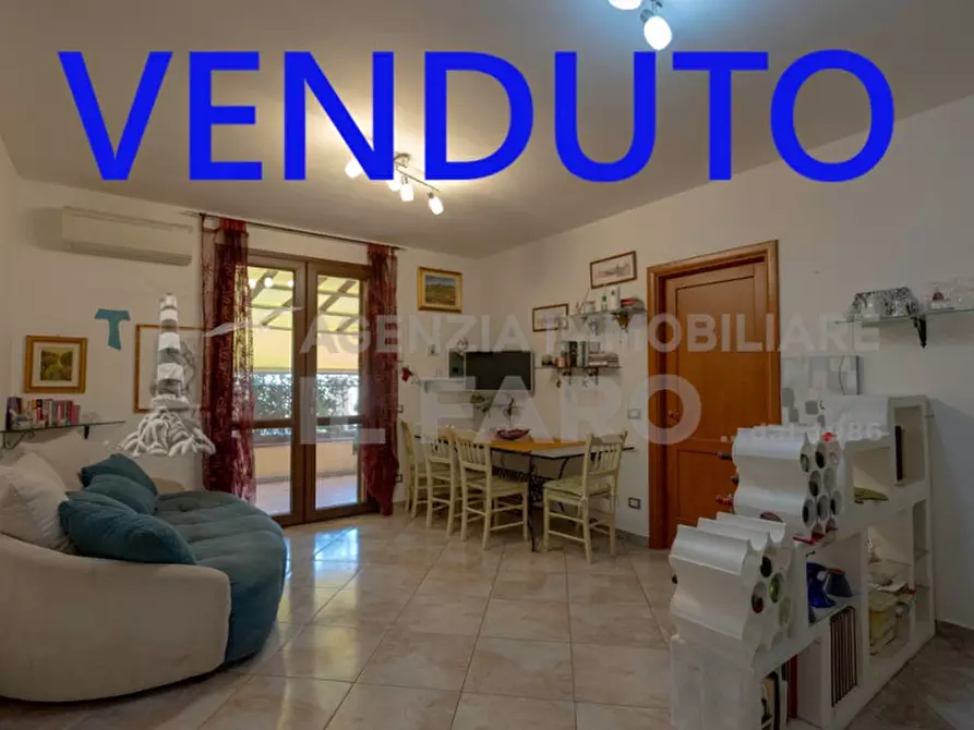 Immagine 1 di Appartamento in vendita  in Regione Crocetta snc a La Maddalena