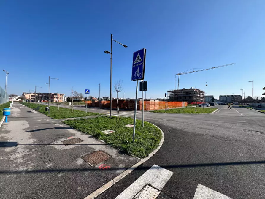 Immagine 4 di Terreno in vendita  in Via Maria Callas a Albignasego
