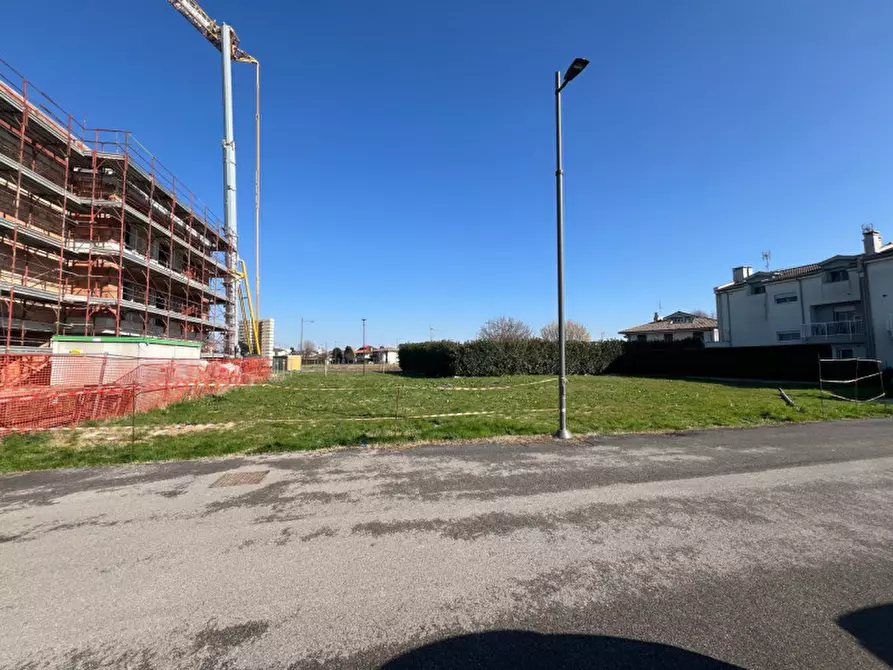 Immagine 7 di Terreno in vendita  in Via Maria Callas a Albignasego