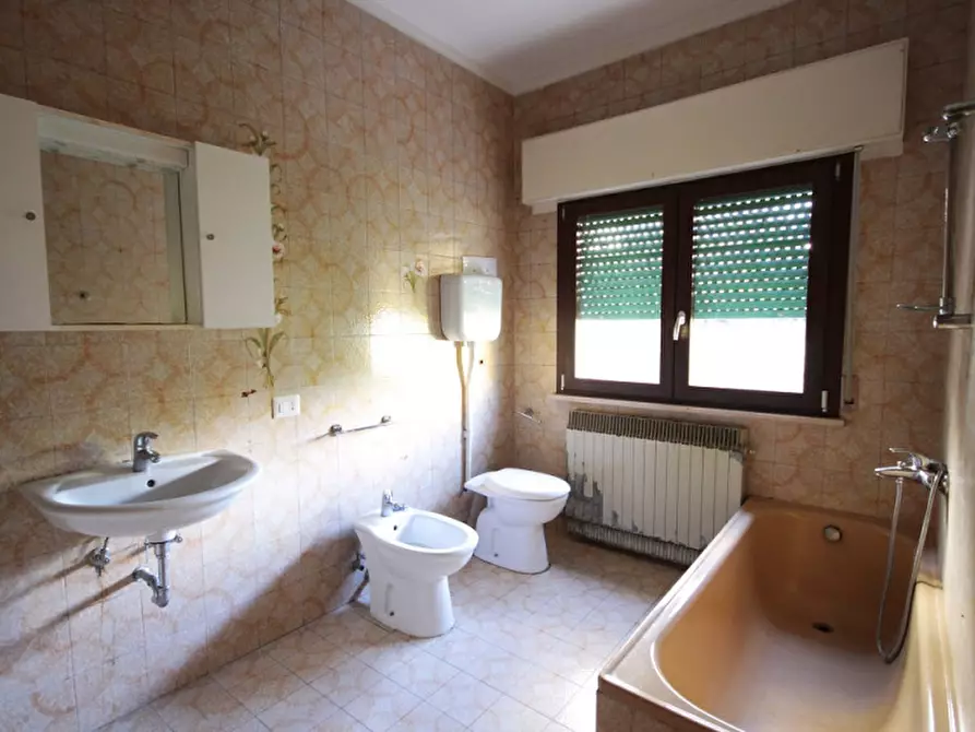 Immagine 13 di Casa bifamiliare in vendita  in viale Campania 10 a Riccione