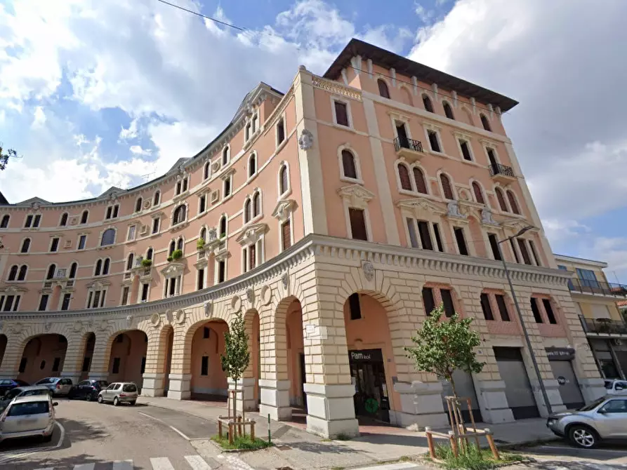 Immagine 1 di Appartamento in vendita  in Via IV Novembre a Padova