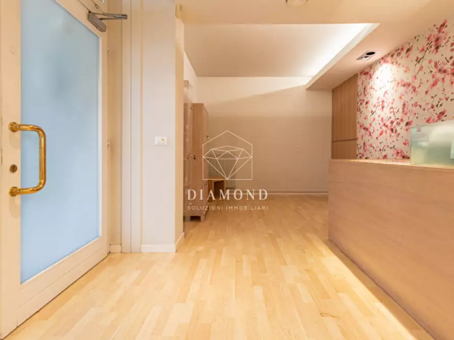 Immagine 2 di Ufficio in vendita  in Via Roma a Fonte