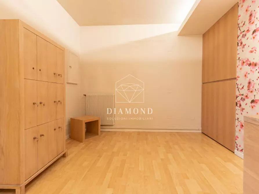 Immagine 5 di Ufficio in vendita  in Via Roma a Fonte