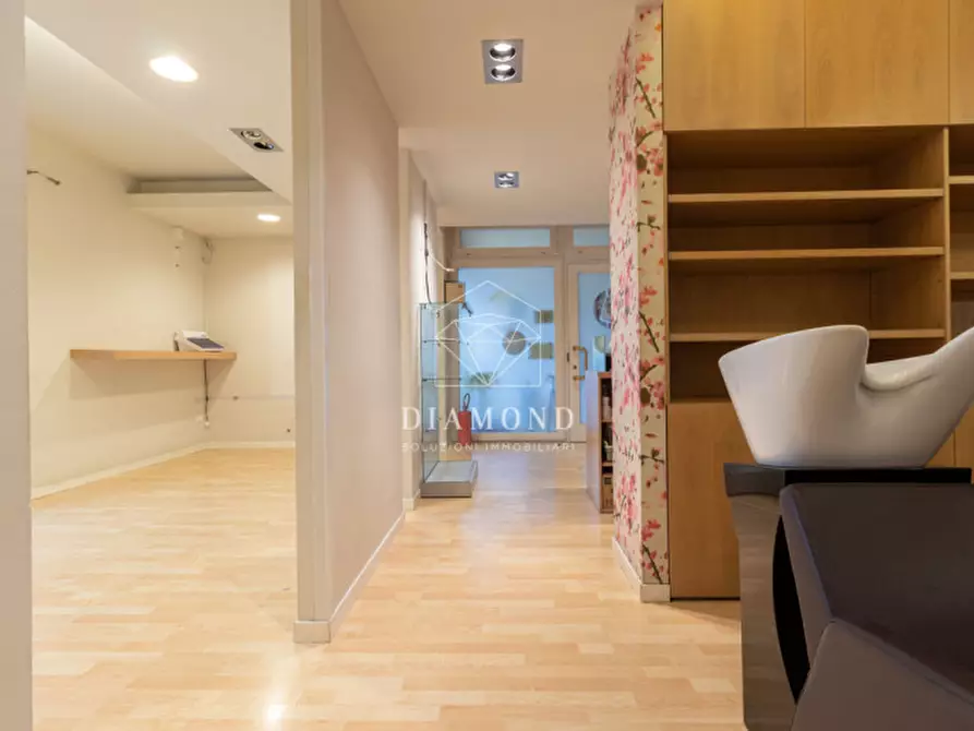 Immagine 15 di Ufficio in vendita  in Via Roma a Fonte