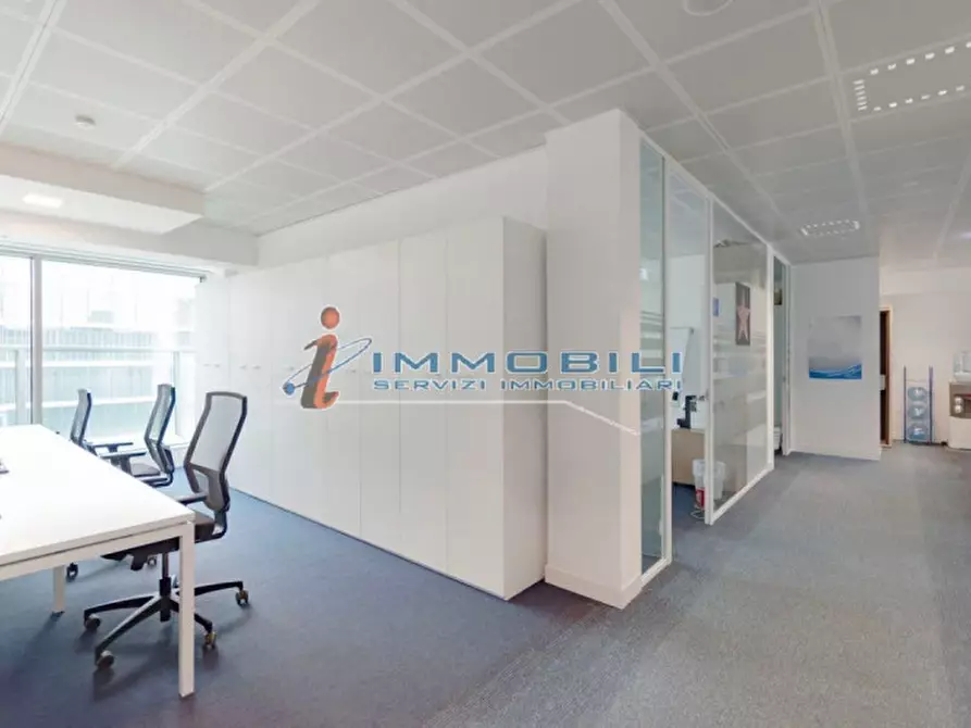 Immagine 8 di Ufficio in affitto  in VIA GIOIA MELCHIORRE a Milano