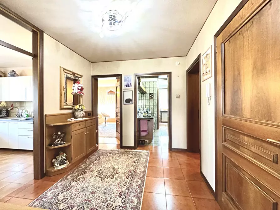 Immagine 10 di Casa bifamiliare in vendita  in via Marconi a Colceresa