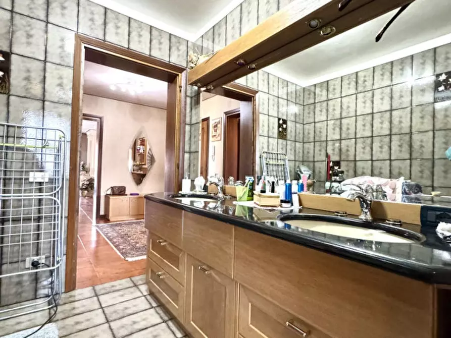 Immagine 17 di Casa bifamiliare in vendita  in via Marconi a Colceresa