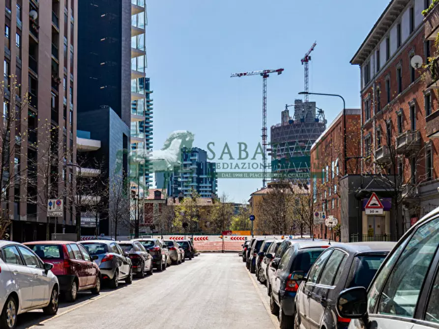 Immagine 19 di Appartamento in vendita  in via gaetano de castillia 24 a Milano