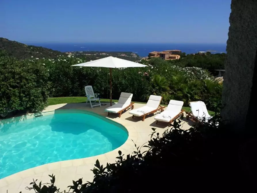 Immagine 39 di Villa in vendita  in via della Pantogia a Arzachena