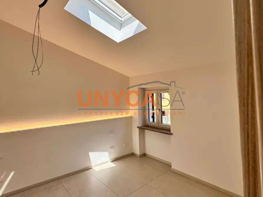 Immagine 6 di Attività commerciale in vendita  in Piazza Giuseppe Garibaldi a Verona