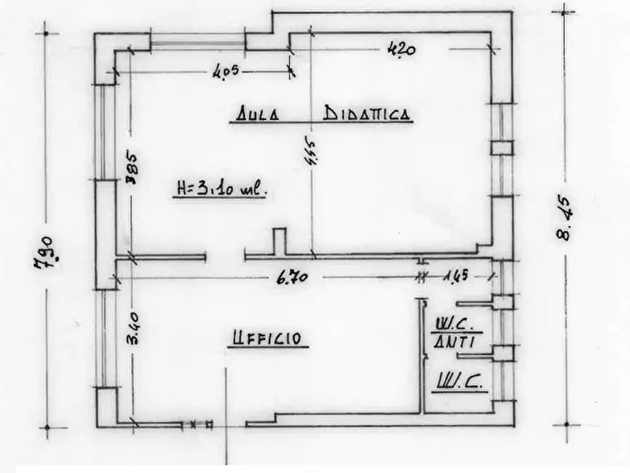 Immagine 9 di Attività commerciale in vendita  in Piazza Giuseppe Garibaldi a Verona