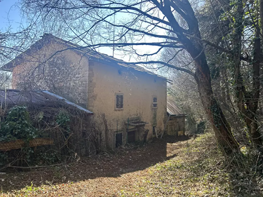 Immagine 3 di Rustico / casale in vendita  in via case nuove a Bosco Chiesanuova