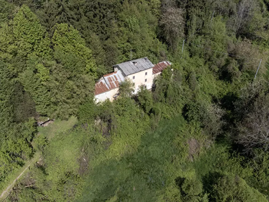 Immagine 7 di Rustico / casale in vendita  in via case nuove a Bosco Chiesanuova