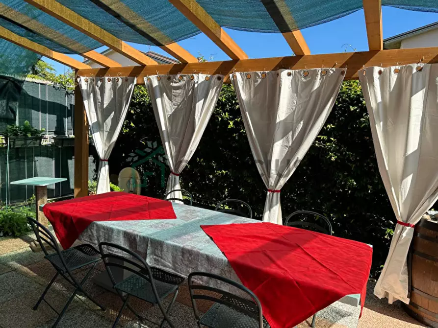 Immagine 3 di Appartamento in vendita  in Via Don Pio Leonardi a Caldiero