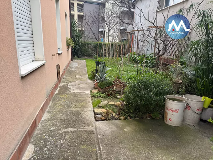 Immagine 18 di Casa bifamiliare in vendita  in via gramsci a Vallefoglia