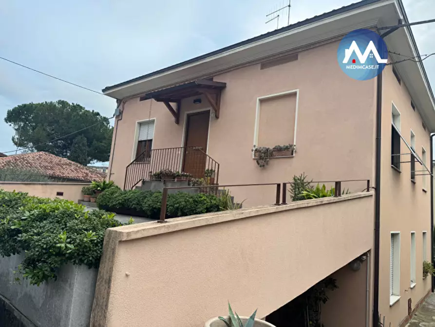 Immagine 19 di Casa bifamiliare in vendita  in via gramsci a Vallefoglia