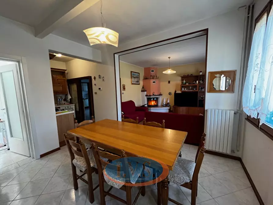 Immagine 15 di Casa indipendente in vendita  in via borromeo a Rubano